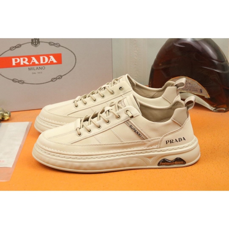 Pra*a casual shoes
